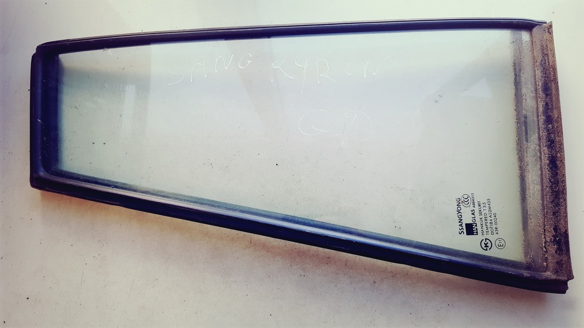 Поворотное стекло - задний правый USED USED SsangYong KYRON 2006 2.0
