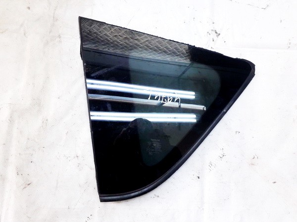 Rear Left  side corner quarter window glass  used used Toyota RAV-4 2003 2.0