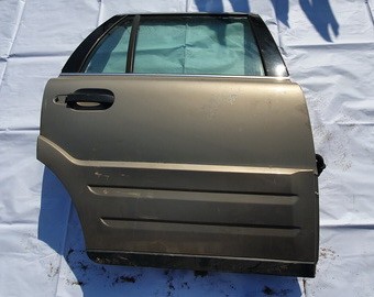 Автомобили Двери - задний правый pilkos used Volvo XC 90 2002 2.4