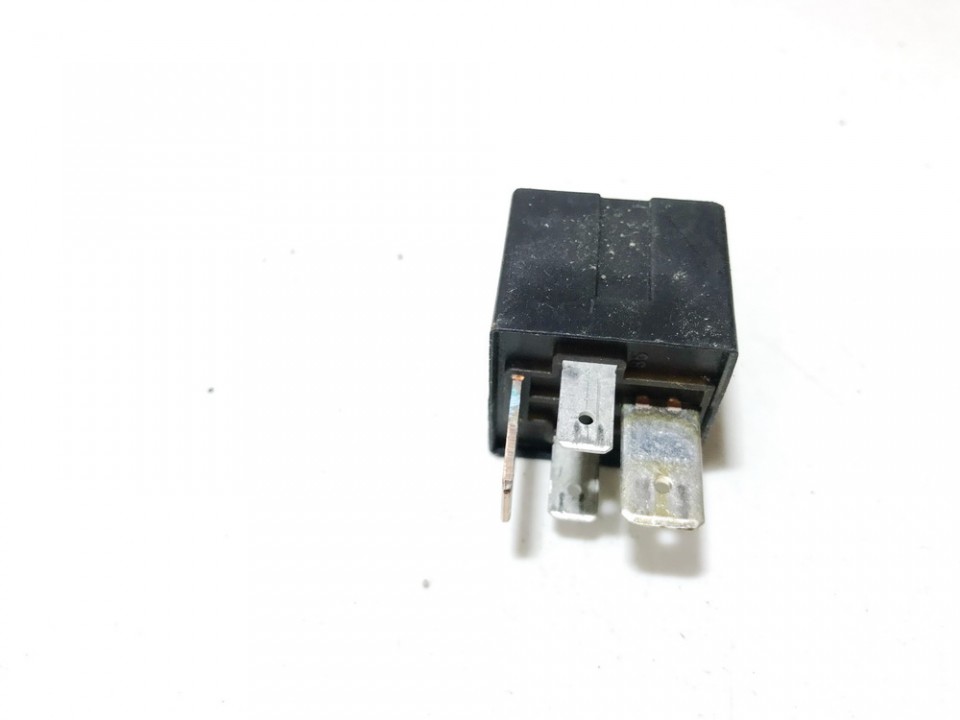 Relay module 504053413 used Iveco DAILY 2016 2.3