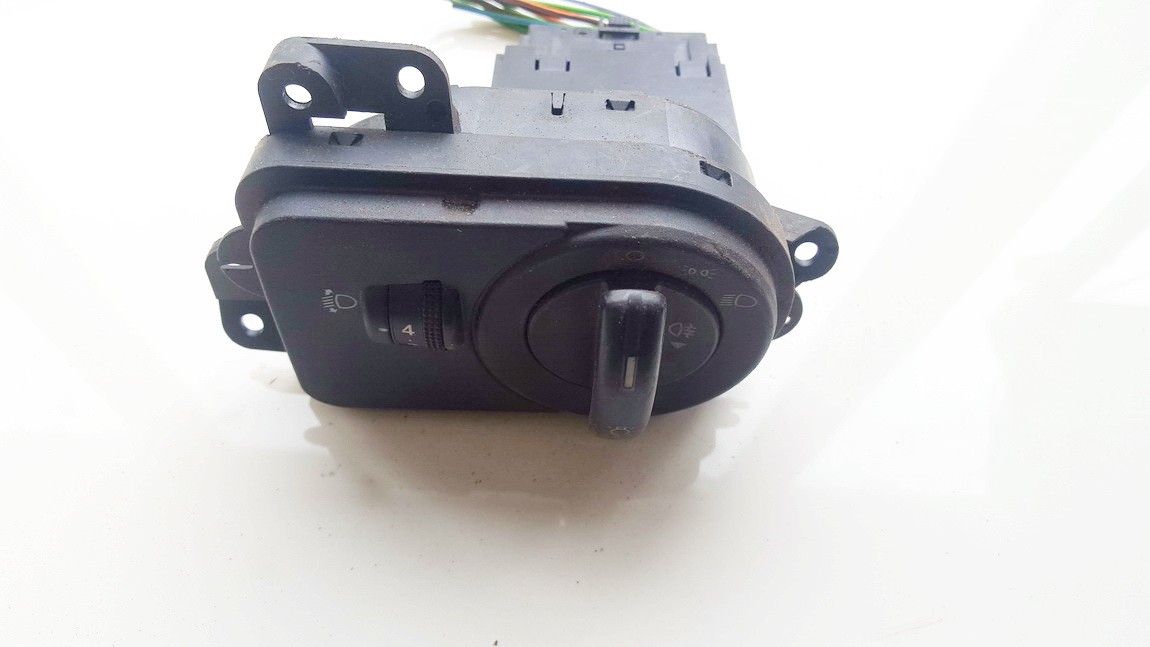 Headlight adjuster switch (Foglight Fog Light Control Switches) 2S6T13A024BB USED Ford FIESTA 1991 1.3