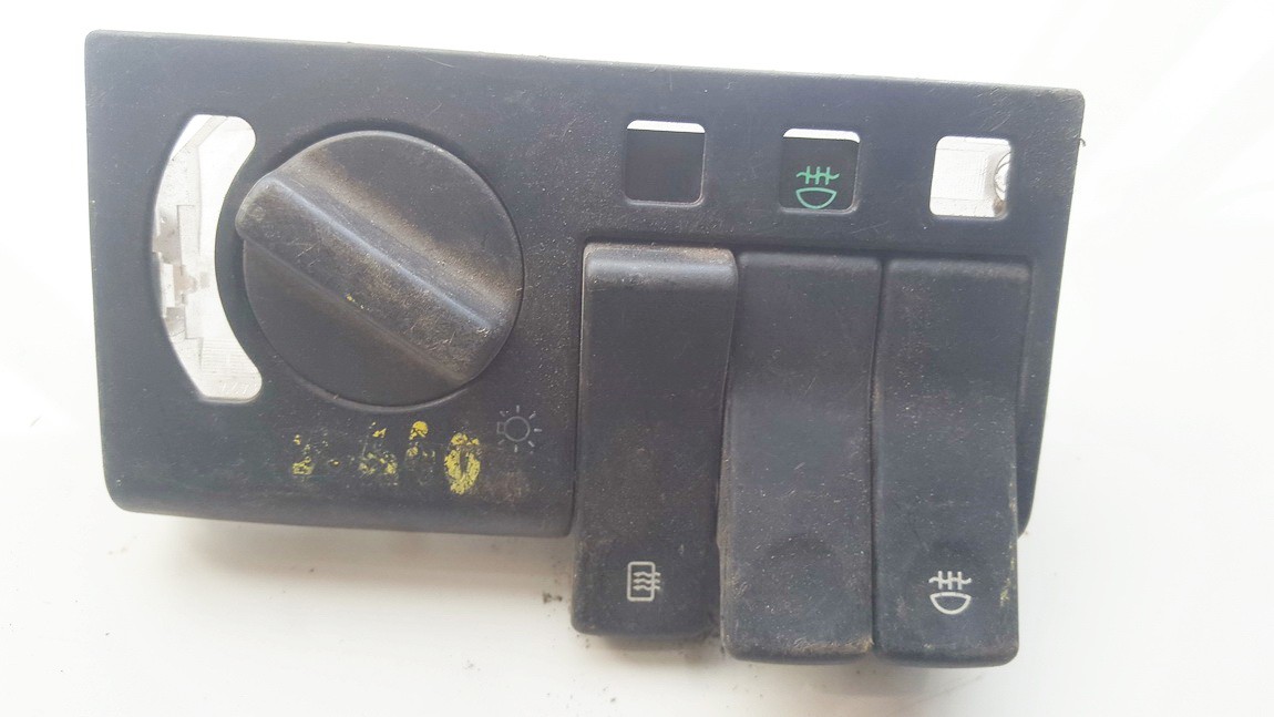 Headlight adjuster switch (Foglight Fog Light Control Switches) 467850 used Volvo 440 1994 2.0
