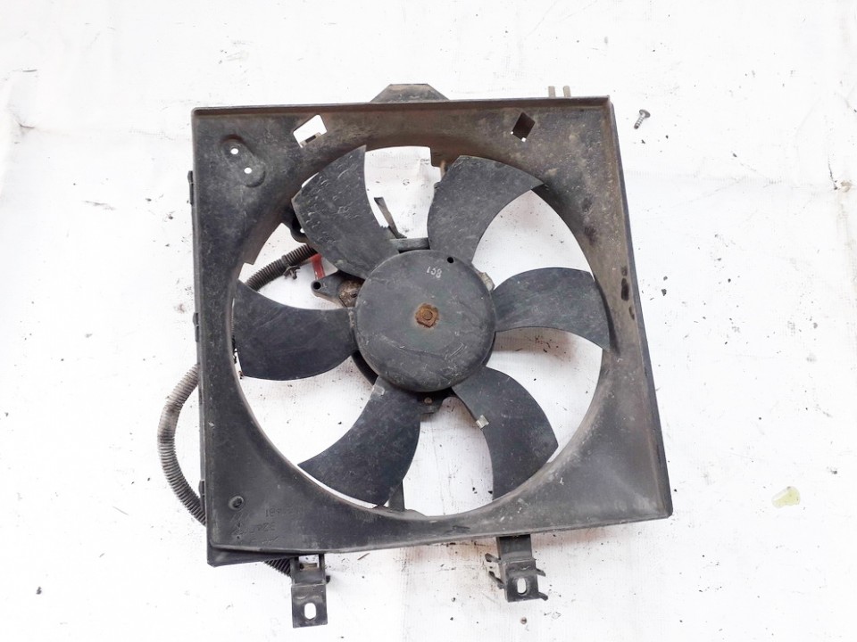 Difuzorius (radiatoriaus ventiliatorius) used used Nissan PRIMERA 2003 1.8