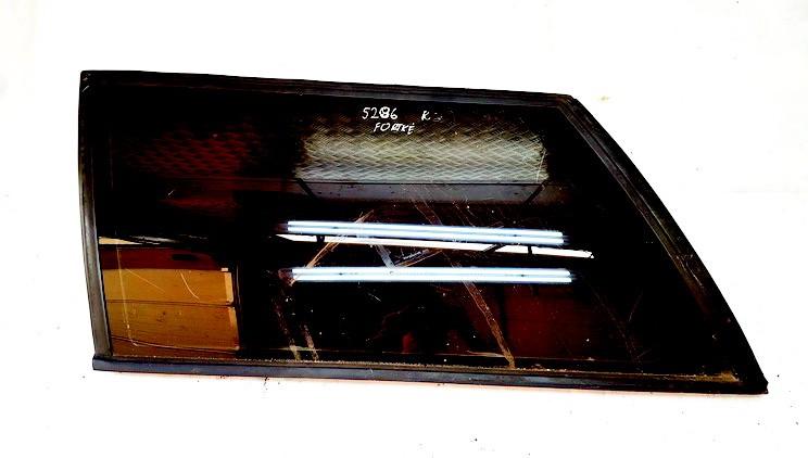 Стекло неподвижное задней левый  used used Volkswagen PASSAT 2011 2.0