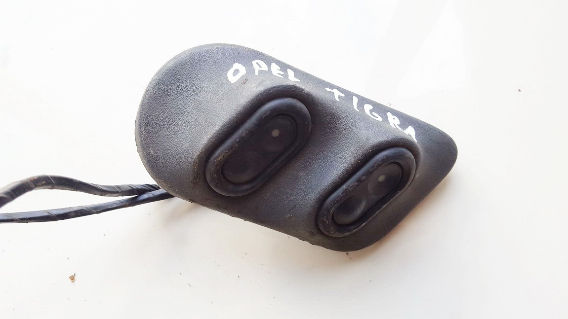 Power window control (Window Regulator-Window Switch) 90431869 used Opel TIGRA 1996 1.4
