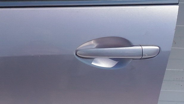 Ручка двери нaружная передний левый sidabrine used Mazda 6 2002 2.3