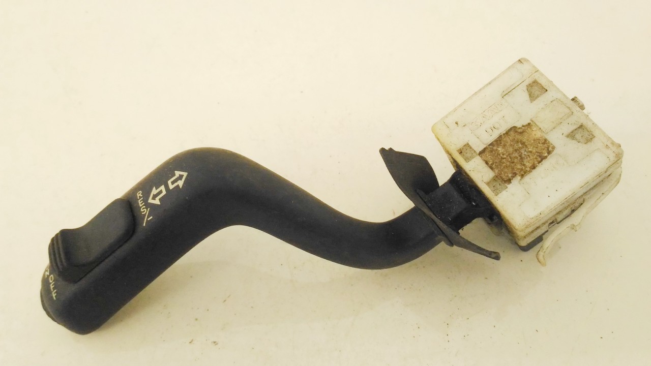 Posukiu ir sviesu rankenele used used SAAB 900 1993 2.0