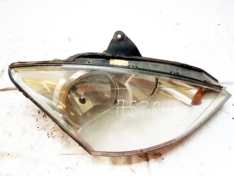 Front Headlight Right RH 2m5113w029be used Ford FOCUS 2009 1.8