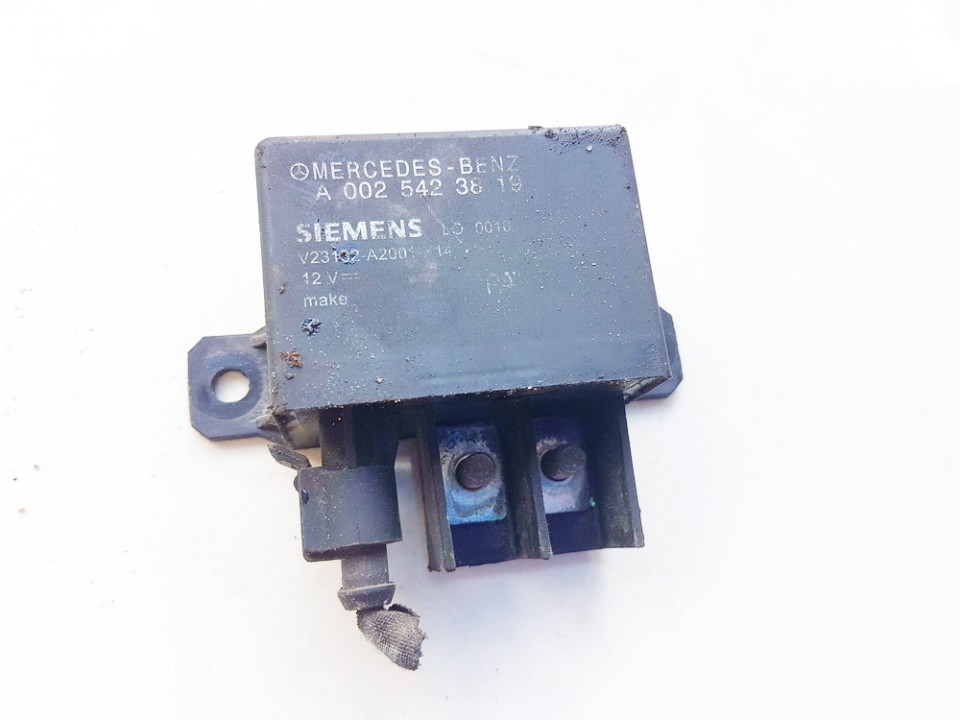 Glow plug relay 0025423819 used Mercedes-Benz E-CLASS 2011 2.1