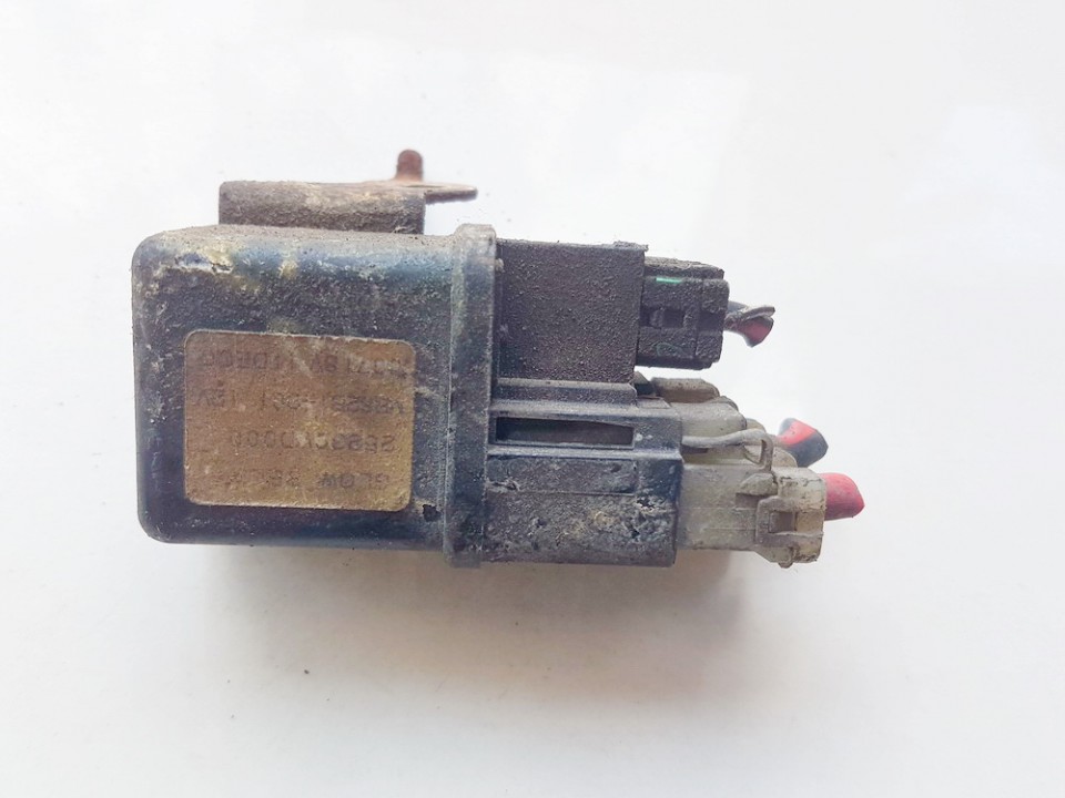 Glow plug relay 25230wd000 used Nissan ALMERA 1998 2.0