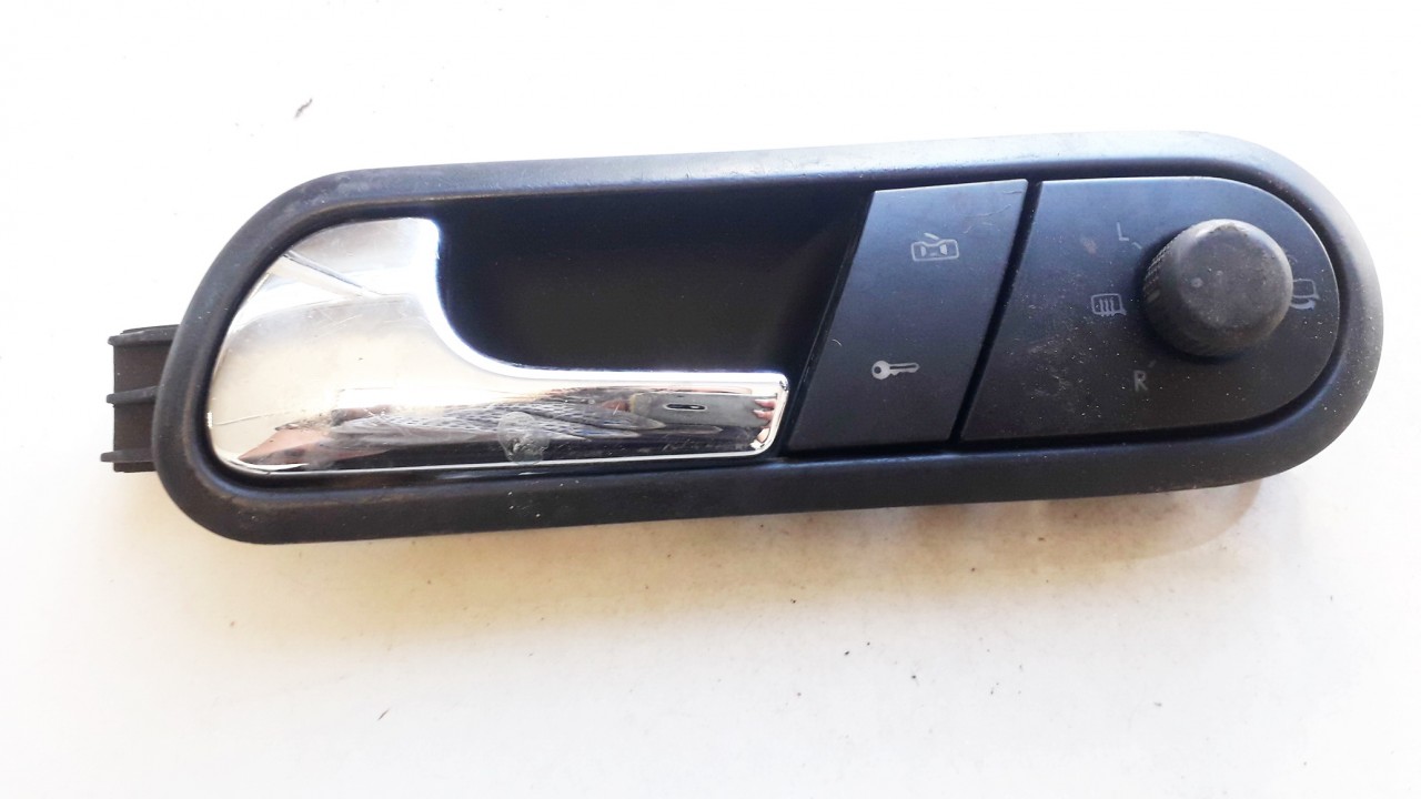 Ручка двери внутренняя передний левый 6L1837113C USED Seat IBIZA 2012 1.4
