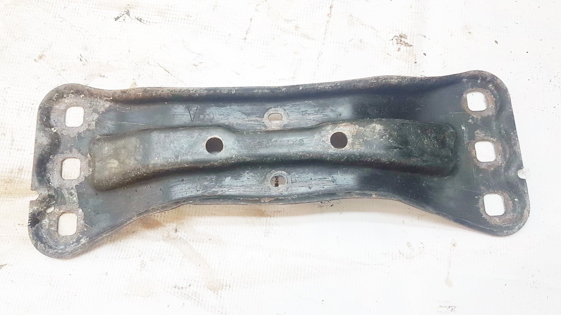 Engine Mount Bracket and Gearbox Mount Bracket a2032420601 used Mercedes-Benz C-CLASS 2000 2.2