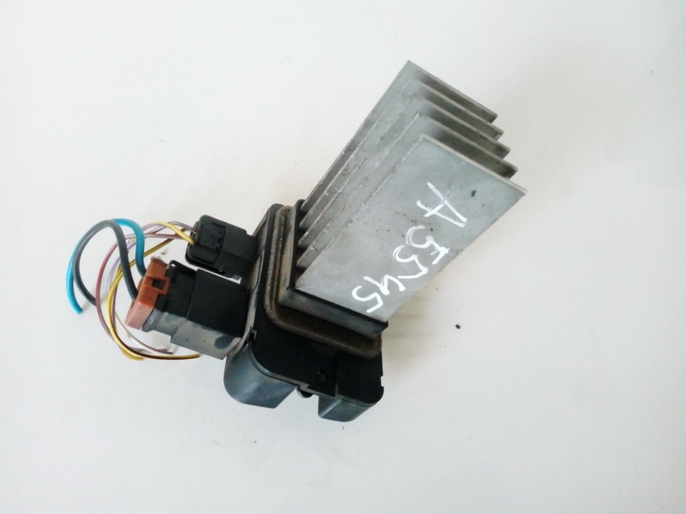 Heater Resistor (Heater Blower Motor Resistor) 9166694 used Volvo V70 1999 2.5