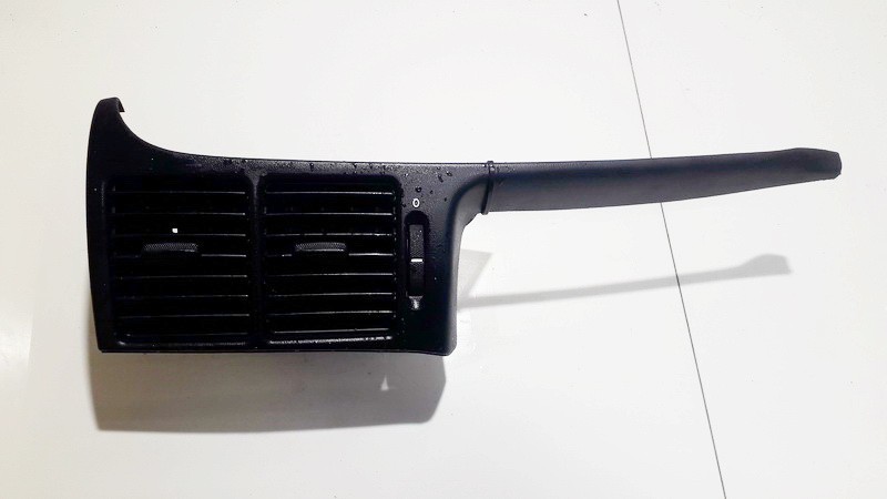 Dash Vent (Air Vent Grille) 90463813 used Opel VECTRA 2001 2.2