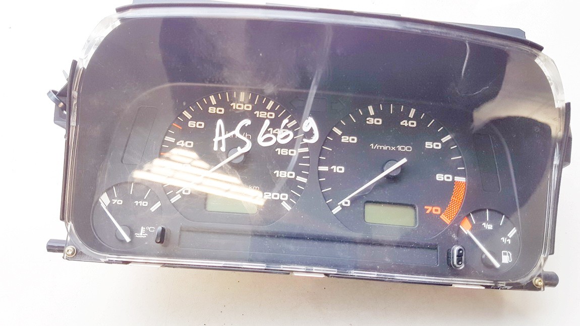 Speedometers - Cockpit - Speedo Clocks Instrument 6n0919860 6160683001, 5392325900e Volkswagen POLO 2001 1.4