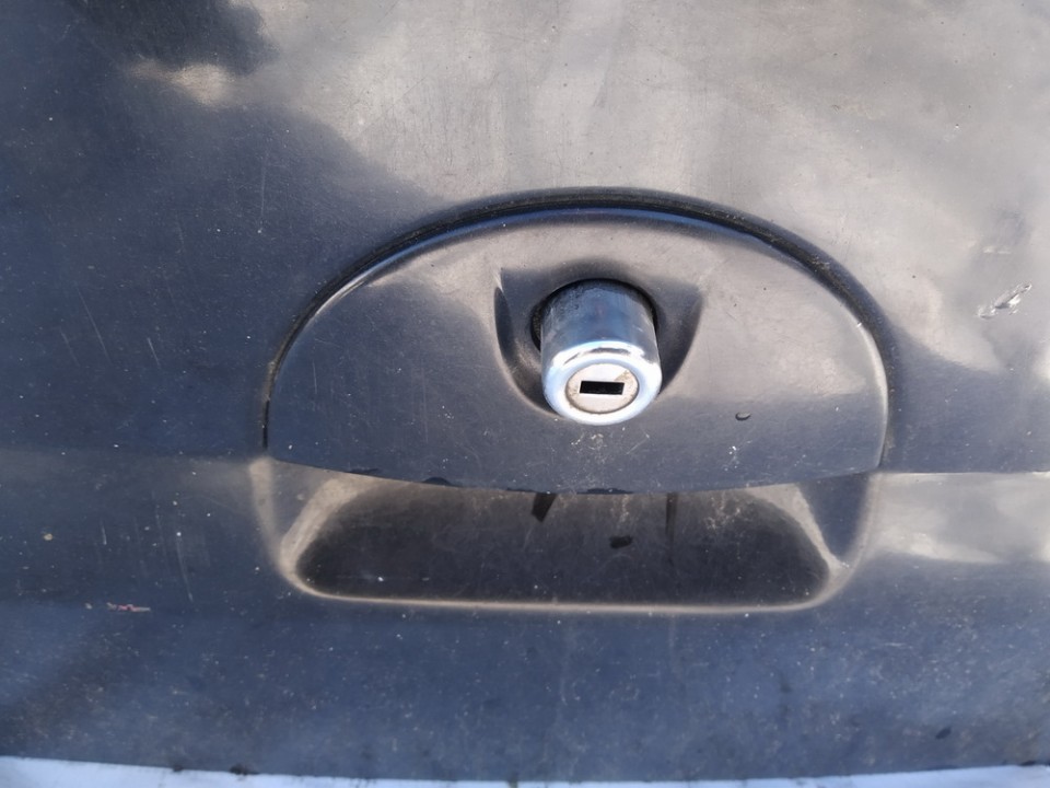 Rear lid lock (BOOT LOCK) used used Opel MERIVA 2005 1.7