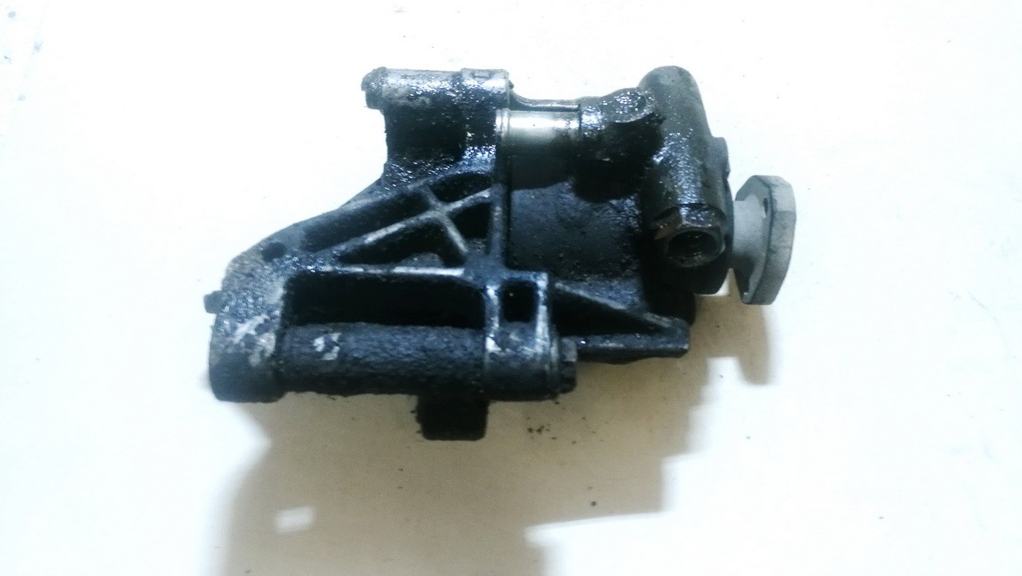 Pump assembly - Power steering pump used used Volkswagen PASSAT 1992 1.9