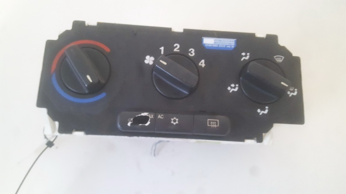 Climate Control Panel (heater control switches) 52496616 1848819675 Opel ASTRA 1998 2.0