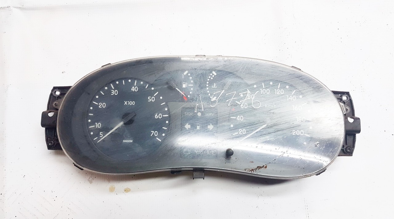 Spidometras - prietaisu skydelis P8200095393 USED Renault KANGOO 2002 1.9