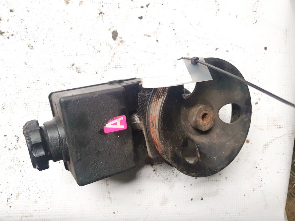 Pump assembly - Power steering pump USED USED SsangYong RODIUS 2007 2.7