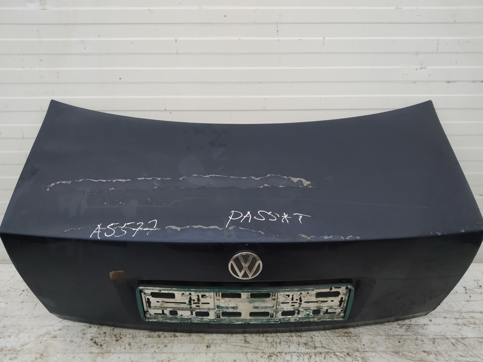 Galinis dangtis G (kapotas) melyna used Volkswagen PASSAT 1989 1.9