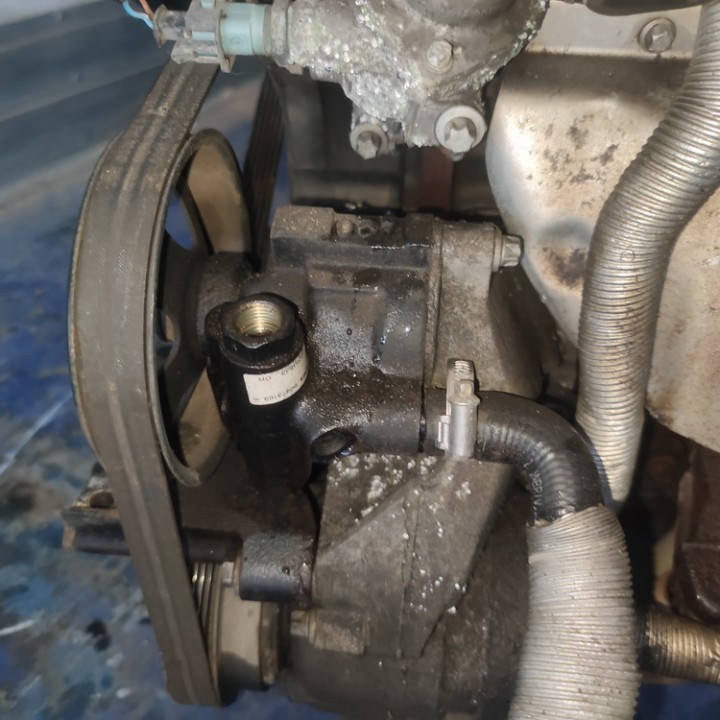 Pump assembly - Power steering pump 26051533 90473169 Opel TIGRA 1998 1.4