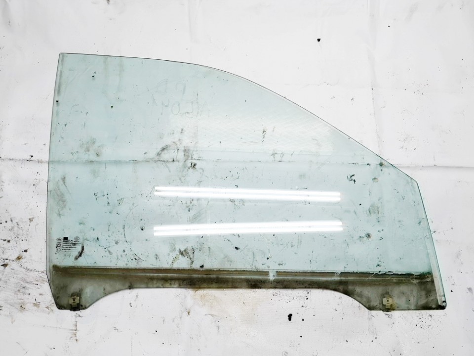 Duru stiklas P.D. used used Kia CARNIVAL 2003 3.5