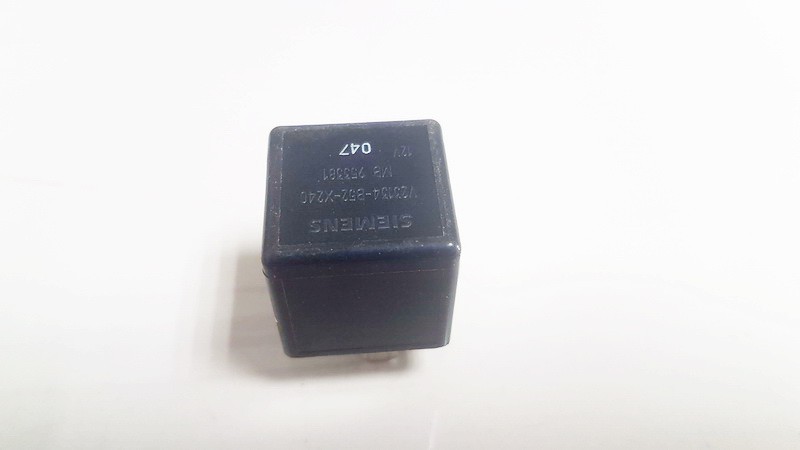Блок электронный mb953381 v23134-b52-x240 Mitsubishi CARISMA 1995 1.8