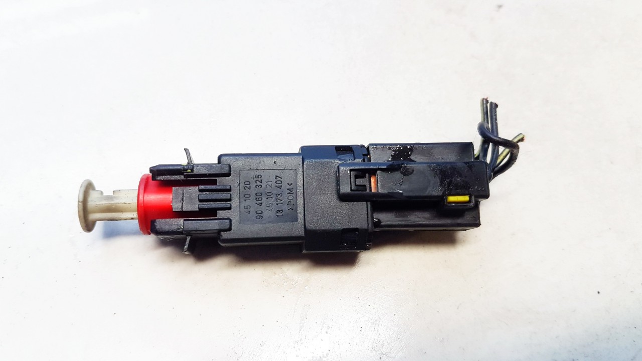 Brake Light Switch (sensor) - Switch (Pedal Contact) 90460325 451020 Opel CORSA 2005 1.2