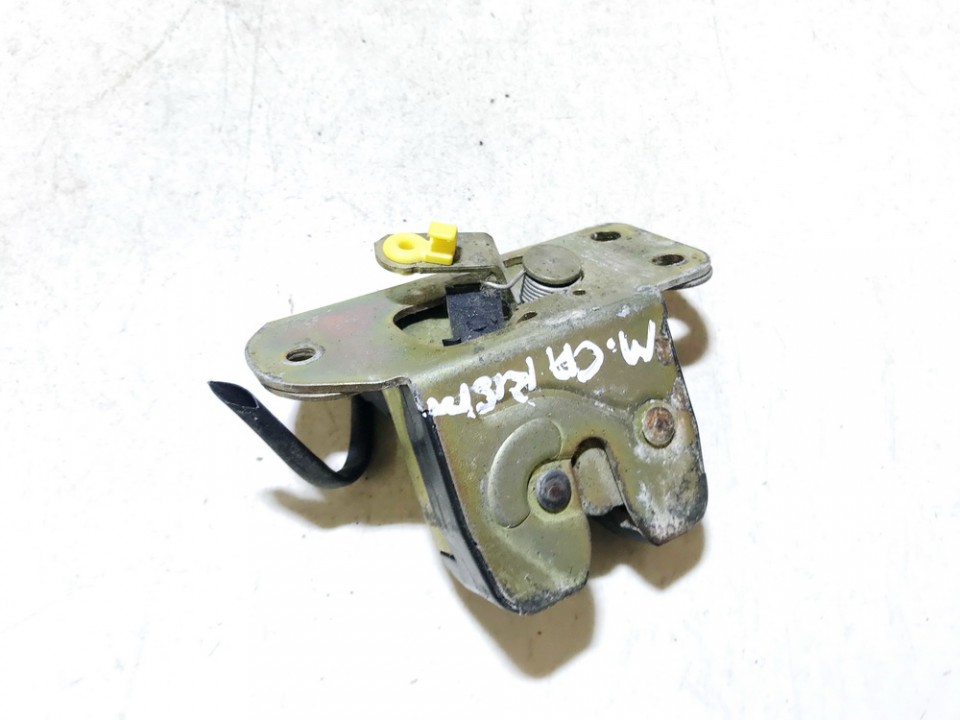 Rear Trunk Lid Lock Latch used used Mitsubishi CARISMA 2000 1.9