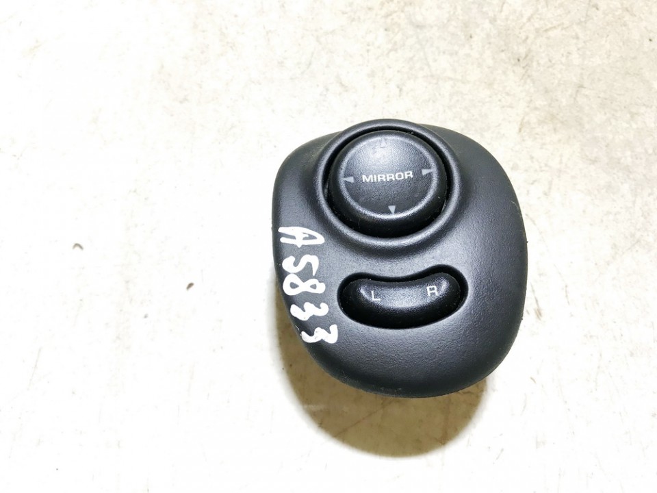 Wing mirror control switch (Exterior Mirror Switch) 0ta55dx9aa used Chrysler 300M 2000 2.7