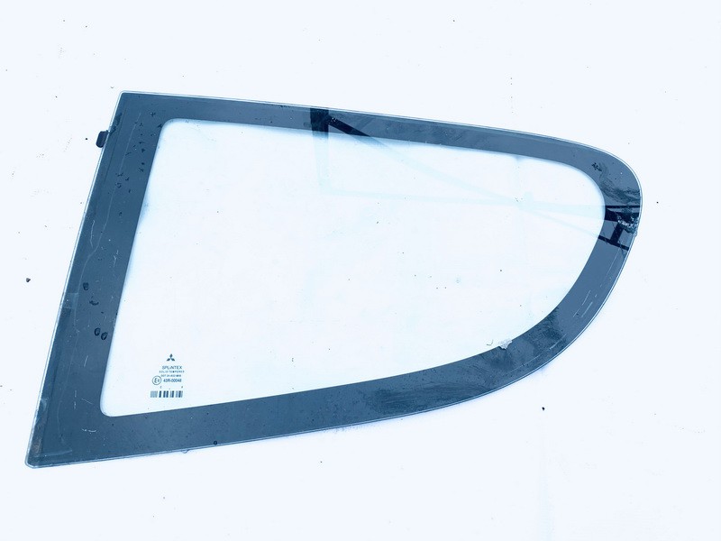 Rear Left  side corner quarter window glass  used used Mitsubishi COLT 2005 1.3