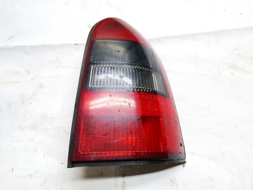 Tail Light lamp Outside, Rear Right 09153155 used Opel VECTRA 1996 2.0