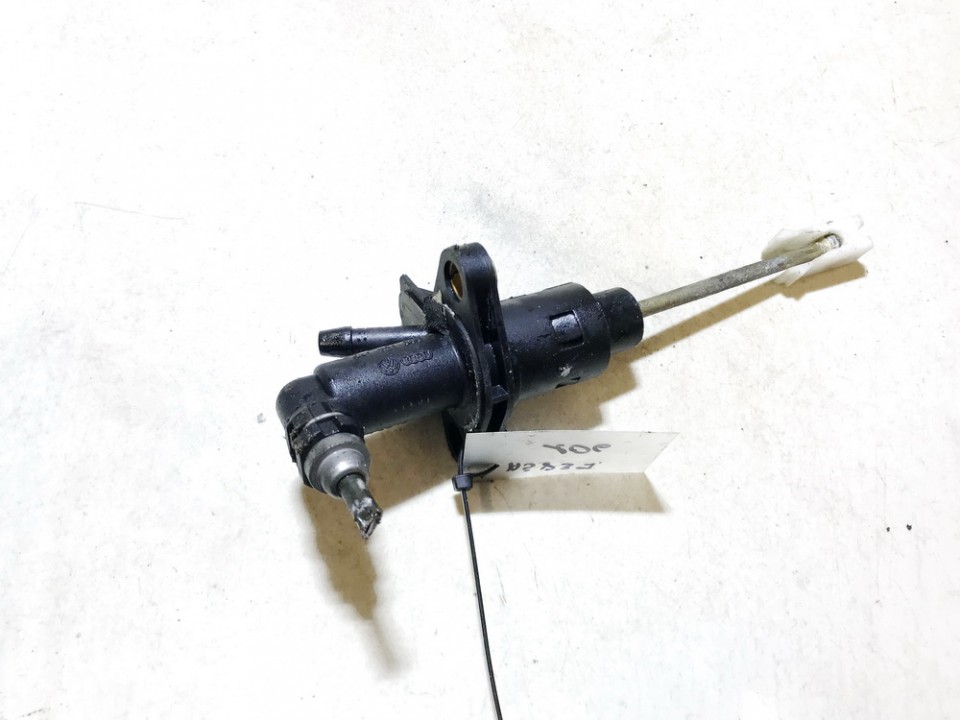 Master clutch cylinder 6n1721388 used Volkswagen POLO 2011 1.2