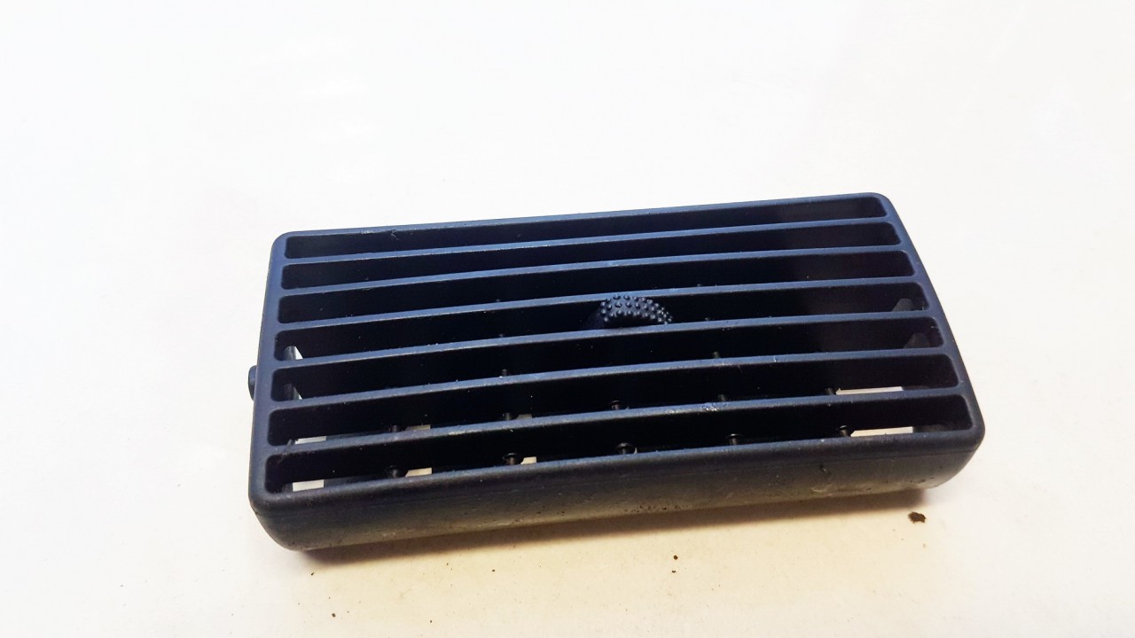 Dash Vent (Air Vent Grille) USED USED Audi 80 1990 1.8
