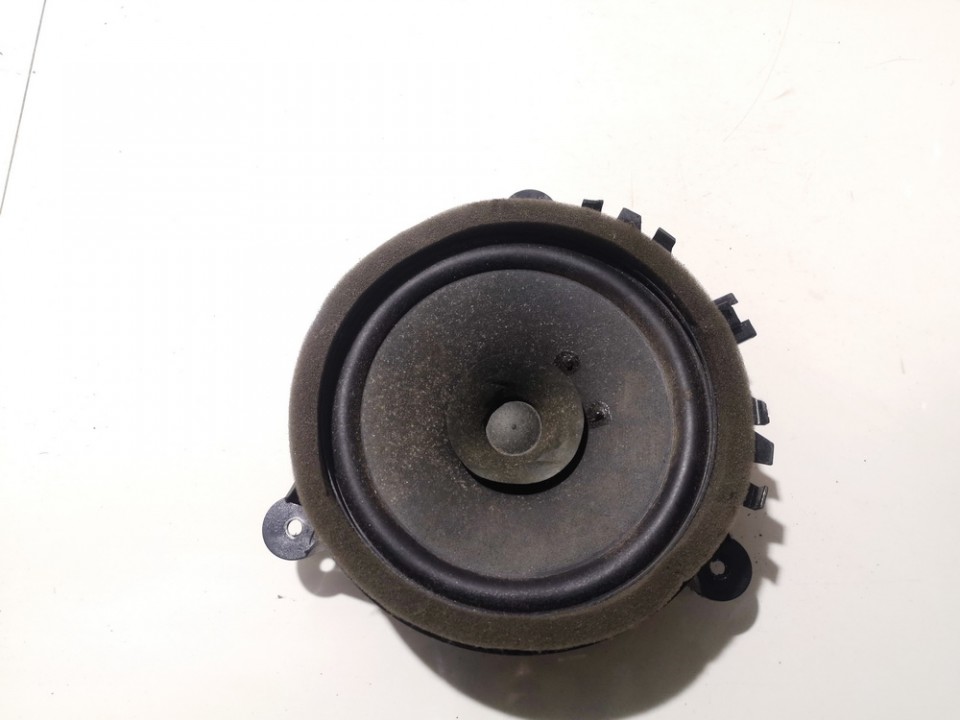 Speaker (audio) 30657444 m5xug, 08w30 Volvo V50 2005 2.0