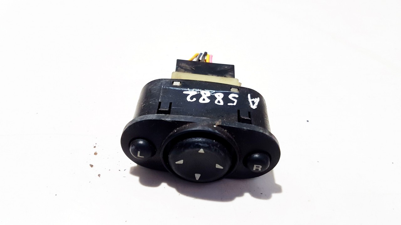 Wing mirror control switch (Exterior Mirror Switch) 04608505AD 39754D Chrysler PT CRUISER 2005 2.4