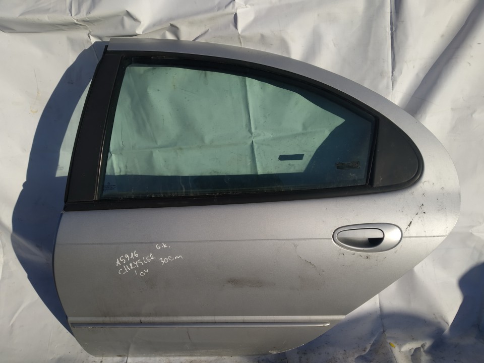 Doors -  rear left side pilka used Chrysler 300M 2000 3.5