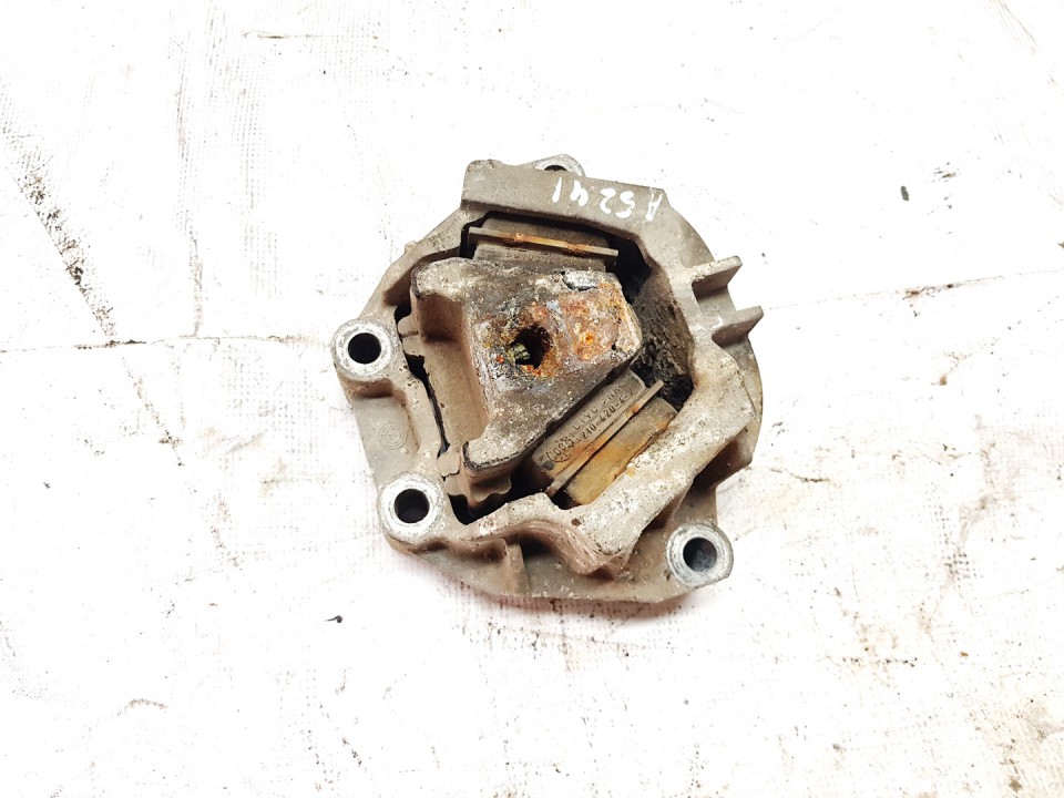 Engine Mounting and Transmission Mount (Engine support) 5010316155 used Truck - Renault MIDLUM 2002 6.2