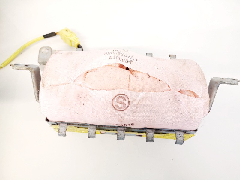 Фронтальная подушка безопасности  пассажира used used Toyota RAV-4 2003 2.0