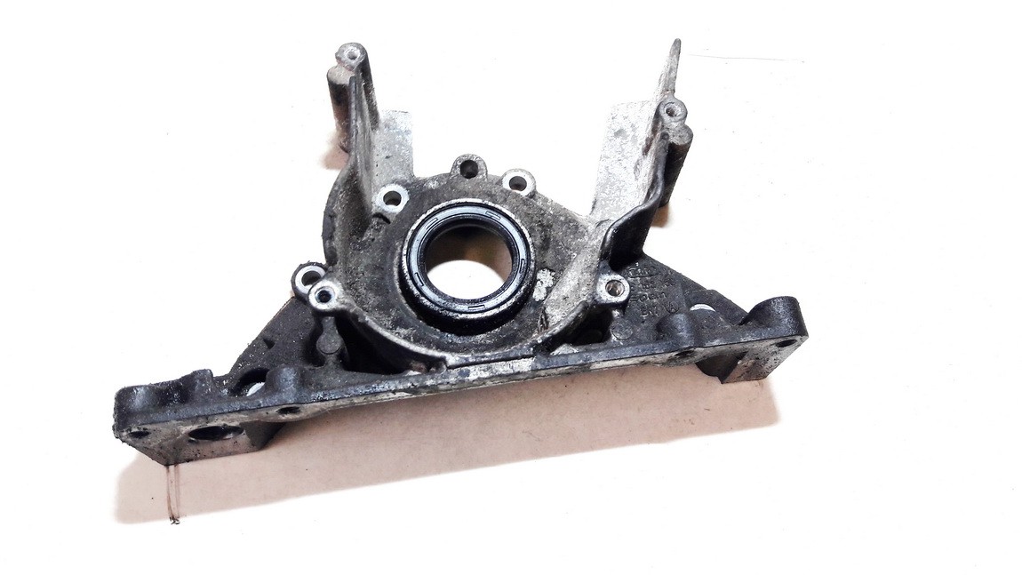 Front Cover, Crank Seal Housing (Sealing Flange) 045103153 USED Volkswagen POLO 1996 1.4