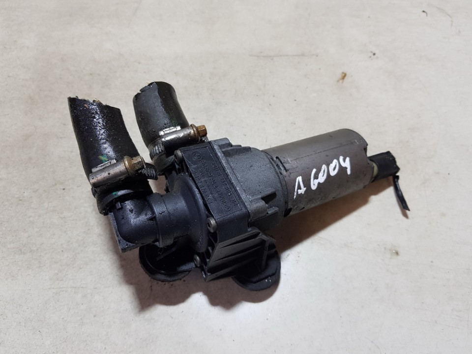 Auxiliary Coolant Water Pump (Heater Core Control Valve) 64118369806 6411-8369806, 0392020068 BMW 3-SERIES 2005 2.0
