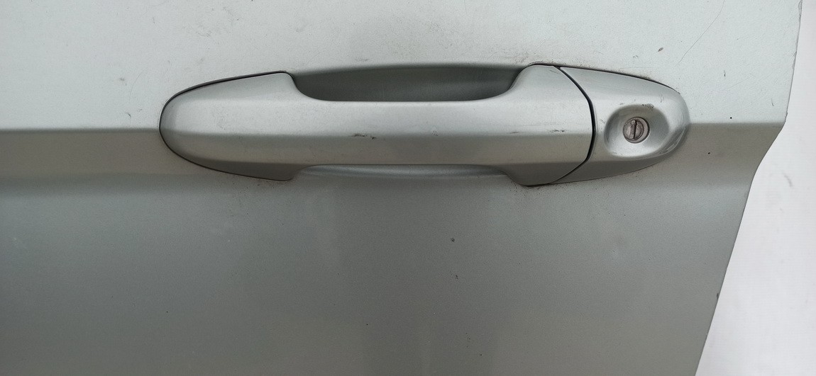 Ручка двери нaружная передний левый Sidabrine used Chrysler PACIFICA 2004 3.5