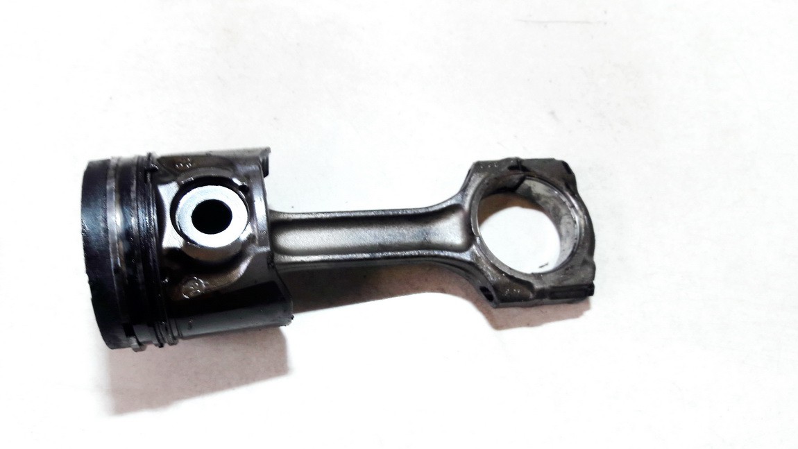 Piston and Conrod (Connecting rod) AW383 USED Citroen C5 2001 2.0