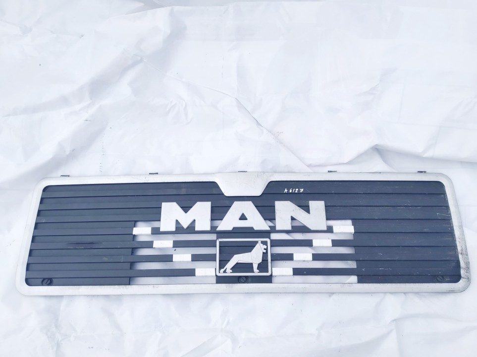 Front hood grille 85611505001 8561150-5001 Truck - MAN 8.163 1998 4.6