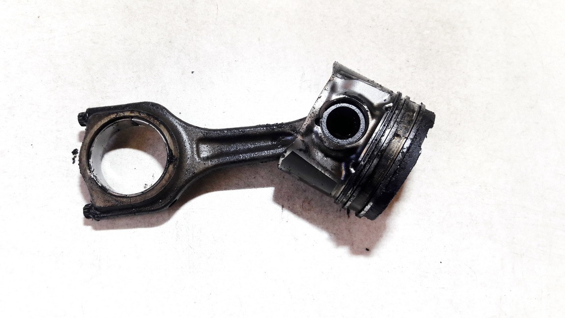 Piston and Conrod (Connecting rod) used used Citroen C3 2005 1.4