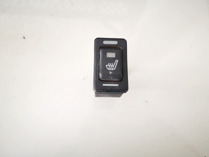Sedyniu sildymo mygtukas used used Nissan ALMERA 2000 1.5