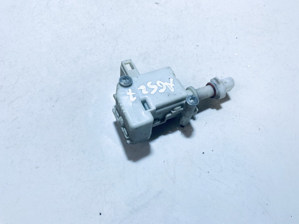 Central locking motor 1j6810773a 3b0959782 Volkswagen GOLF 1996 1.9