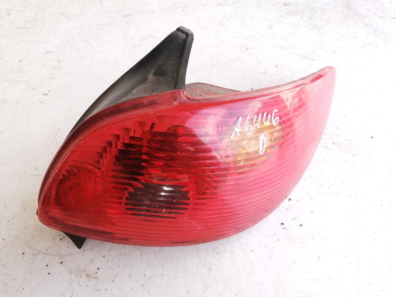 Tail Light lamp Outside, Rear Right USED USED Peugeot 206 1999 2.0