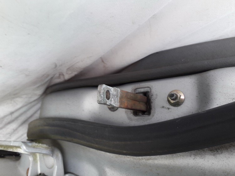 Rear Left Door Check (Strap) USED USED Mazda 626 2000 2.0